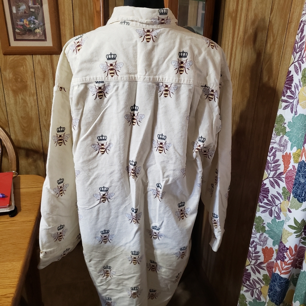 The Cat's Pajamas Queen Bee Flannel Gown - Picture 3 of 7